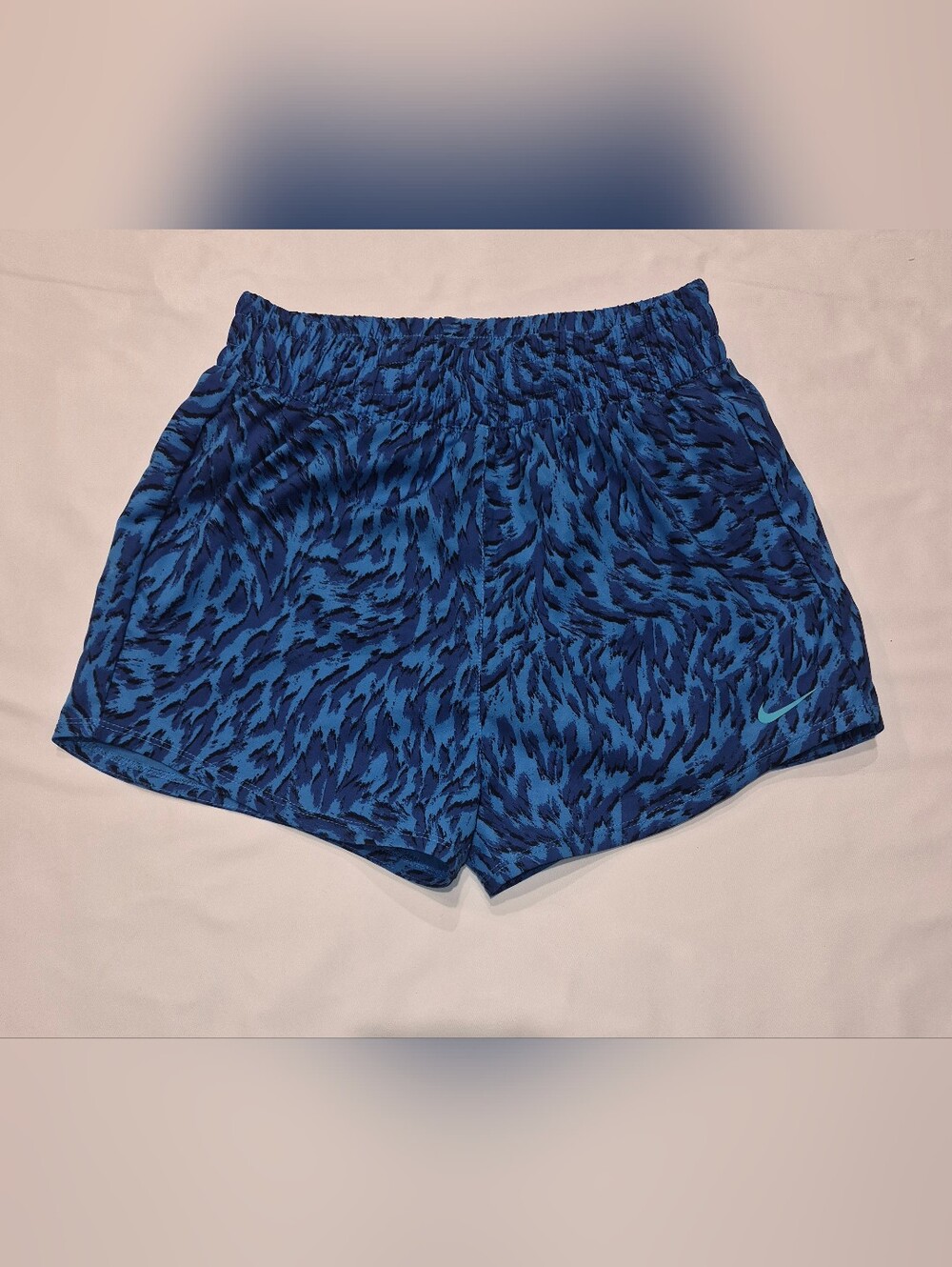New Nike Shorts Girls Medium 10/12